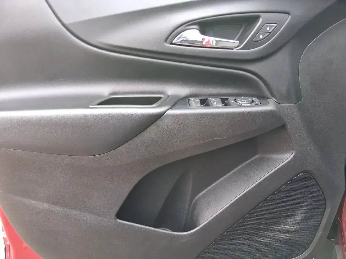 2018 Chevrolet Equinox LT (3GNAXJEV2JS) with an 1.5L I-4 gasoline direct injection engine, 6A transmission, located at 1099 N County Rd 25A , Troy, OH, 45373, (937) 908-9800, 40.057079, -84.212883 - Picture your next week: an easy school drop-off, a comfortable commute down I75, and a weekend road trip to Charleston Falls Preserve-all in one SUV that's sized for real life. This 2018 Chevrolet Equinox LT in head-turning Cajun Red Tintcoat is built for busy families, commuters, and budget-conscio - Photo#19