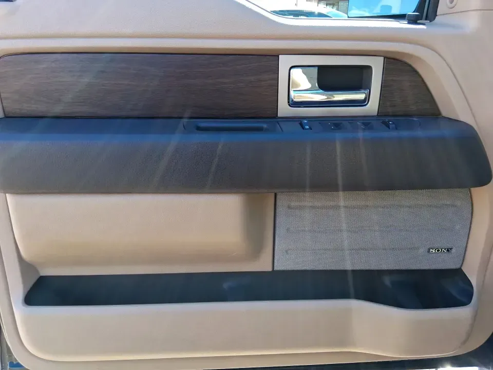 2013 Ford F-150 LARIAT (1FTFX1ETXDF) with an 3.5L V6 TURBO engine, 6-Speed Automatic transmission, located at 1099 N County Rd 25A , Troy, OH, 45373, (937) 908-9800, 40.057079, -84.212883 - Need one truck that can handle the weekday grind, the Saturday hardware-store run, and a spur-of-the-moment road trip up I-75? This 2013 Ford F-150 LARIAT 4WD is built for real life in Troy, Ohio-strong enough for towing and hauling, comfortable enough for long commutes, and refined enough to pull u - Photo#18